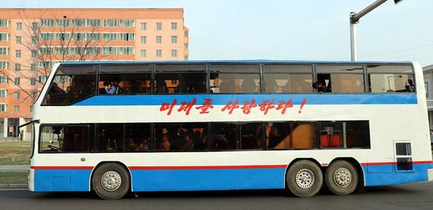 2020년 북한 평양 시내에서 찍힌 버스. /평양 사진공동취재단