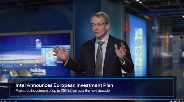 팻 겔싱어 인텔 CEO가 15일(현지시각) 유럽 투자 계획을 밝히고 있다. /인텔 행사 캡처