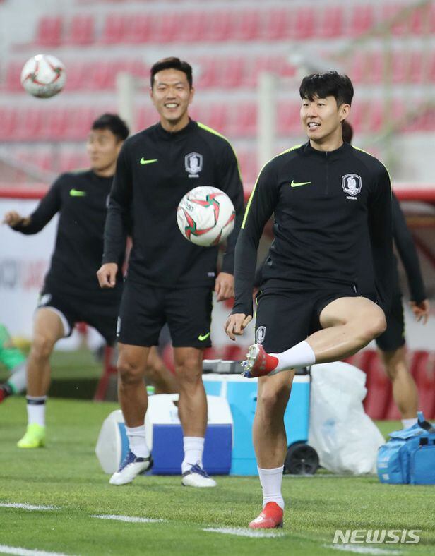 ì¶•êµ¬í˜'íšŒ ë‚˜ì´í‚¤ì™€ 12ë…„ì— 2400ì–µ A ì´ˆëŒ€í˜• ê³„ì•½ ì¡°ì„ ì¼ë³´ ì¶•êµ¬í˜'íšŒ ë‚˜ì´í‚¤ì™€ 12ë…„ì— 2400ì–µ a ì´ˆëŒ€í˜• ê³„ì•½ ì¡°ì„ ì¼ë³´