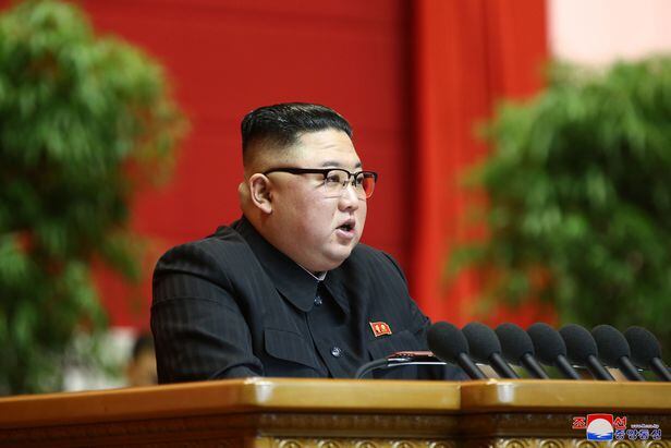북한 노동당 총비서로 추대된 김정은 국무위원장이 8차 당 대회에 참석한 모습. /조선중앙통신 연합뉴스