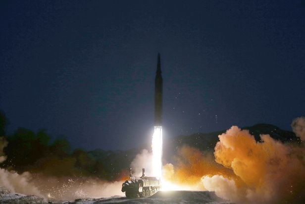 2022년1월 북한이 '대성공'했다고 발표한 극초음속 미사일 시험발사 장면. /조선중앙TV
