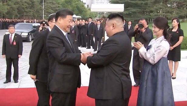 지난 2019년 6월 북한을 국빈 방문한 시진핑 중국 국가주석(왼쪽)과 김정은 북한 국무위원장. /뉴스1