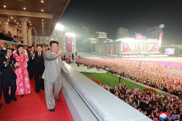 북한이 2021년 9월 9일 9일 0시 평양 김일성광장에서 정권수립 73주년(9·9절) 경축 민간 및 안전무력 열병식을 개최했던 모습. /조선중앙통신 홈페이지 캡처