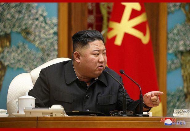 북한 김정은 국무위원장이 지난 5일 노동당 정치국 회의를 주재하고 있다. /조선중앙통신 연합뉴스