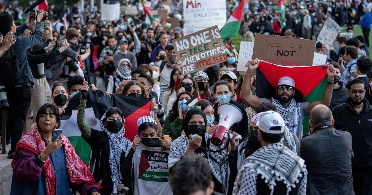 Protest at Columbia University Highlights Criticism of Israel during Palestinian Conflict