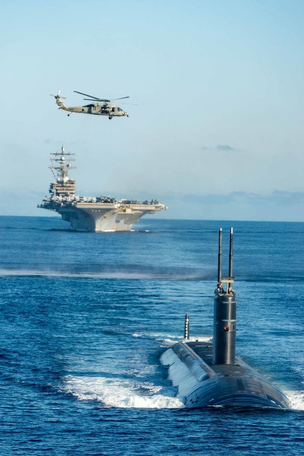 작년 9월30일 동해 공해상에서 실시된 한미일 대잠전 훈련 모습. 맨 앞이 미 해군의 원자력추진 잠수함 아나폴리스함이다. /해군