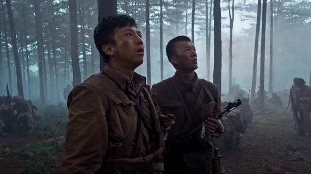 중공군과 북한군이 1953년 한국군과 유엔군을 격퇴한 전투를 영웅적으로 묘사한 '1953 금성대전투'의 한 장면. /유튜브