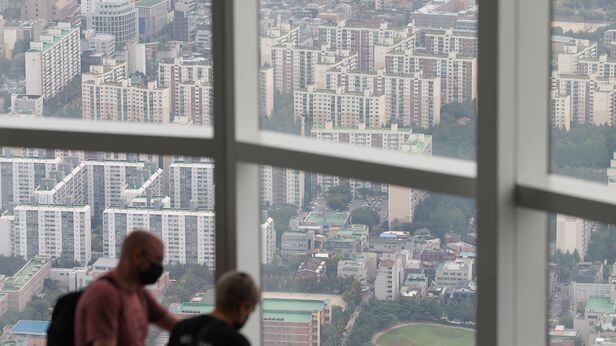 블룸버그 “세계 부동산 버블 붕괴 시작... 젊은층 고통 클 것”