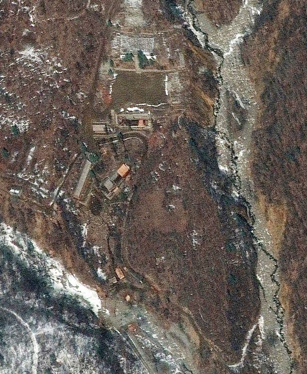 美위성업체가 찍은 풍계리 핵실험장 - 미국 정부가 북한 함경북도 길주군 풍계리 핵실험장 지역에서 지하 갱도 굴착 작업이 진행 중인 것을 파악했으며 이는 조만간 핵실험 재개를 위한 중요한 작업이라고 평가했다고 미 CNN이 지난 3월 31일(현지 시각) 보도했다. 사진은 미 위성업체 맥사(MAXAR)가 2월 28일 풍계리 핵실험장 지역을 촬영한 것이다. /로이터 뉴스1