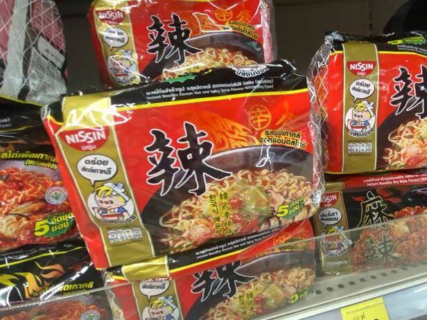 Nissin Foods' "辢 (Lall)" ramen, reminiscent of the packaging of Korea's Shin Ramyun./SoraNews24