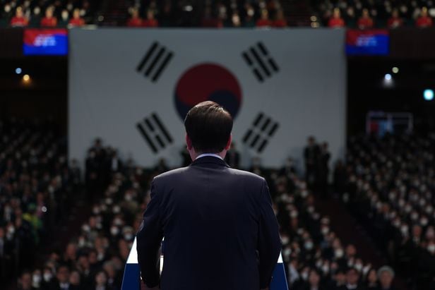 지난 1일 서울 유관순기념관에서 열린 3·1절 기념식에서 연설하고 있는 윤석열 대통령의 뒷모습. /대통령실