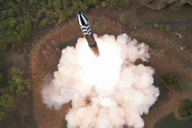 북한 대륙간탄도미사일(ICBM) '화성-18형'/뉴스1