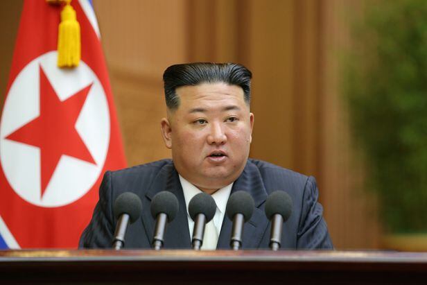 김정은 북한 국무위원장이 지난 8일 평양 만수대의사당에서 열린 최고인민회의 제14기 7차 회의에서 시정연설을 하고 있다. /뉴스1