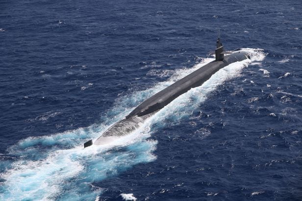 미국 인도태평양사령부가 지난 19일(현지시간) 소셜미디어(SNS)를 통해 오하이오급(8750톤) 전략핵잠수함인 '메인함'(SSBN 741)의 모습을 공개했다./미 인도태평양사령부 트위터