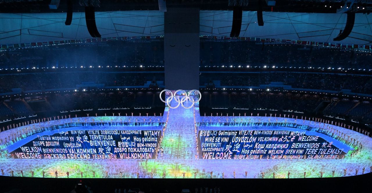 4일 중국 베이징 국립경기장에서 열린 2022 베이징동계올림픽 개막식에서 공연이 펼쳐지고 있다./김지호 기자