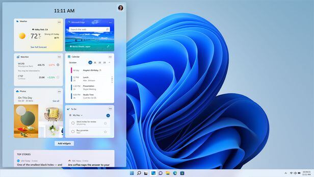 24일(현지시각) 공개된 마이크로소프트의 새 운영체계 윈도11. 스마트폰처럼 날씨, 지도, 캘린더 등을 위젯으로 띄워 한눈에 볼 수 있는 기능도 탑재됐다. /MS