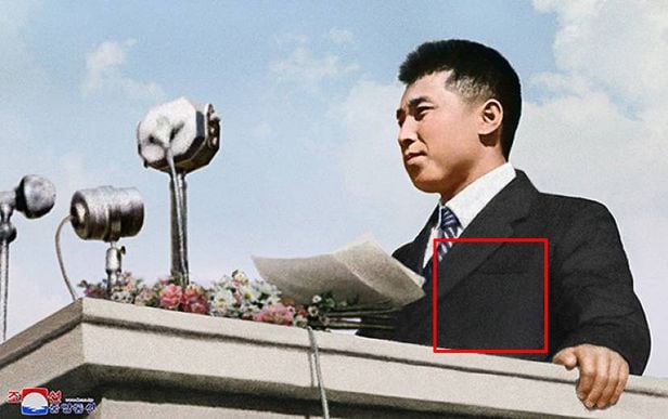 2018년 ‘조선중앙통신’이 공개한 김일성 환영식 사진. 가슴에 달렸던 소련 훈장이 지워져 있다. ‘소련 꼭두각시’ ‘괴뢰정권’이라는 이미지를 없애고 ‘주체’를 강조한 조작이다.