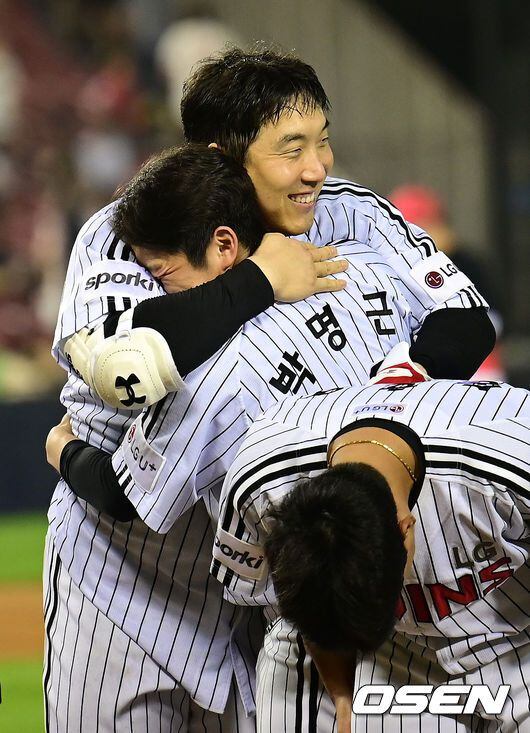 LG Twins' Shin Min-jae