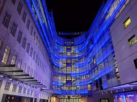 영국 런던 시내에 있는 BBC방송 본부 건물인 브로드캐스팅 하우스(Broadcasting House)/Wikipedia