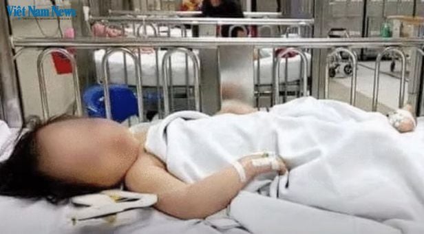 13층 높이에서 떨어진 아이는 탈골 부상을 입었지만, 생명에는 지장이 없는 것으로 확인됐다./Vietnam News