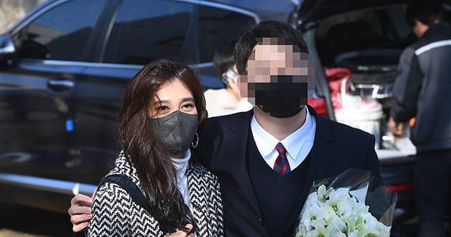 Samsung' billionaire businesswoman Lee Boo Jin spotted at son's school event